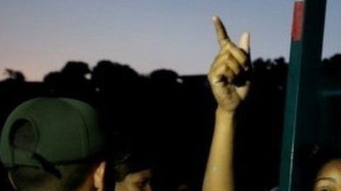 Venezolanos en penumbras.