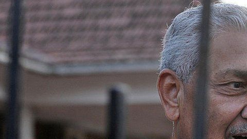 AQ Khan, contrabandista internacional de tecnología nuclear.