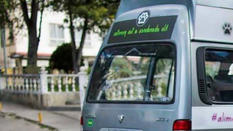 106012360_ferchy_van