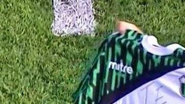 El jugador argentino Alejandro Melo y su petición de matrimonio.