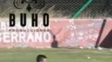 Hernán Durán golpeó a varios jugadores a la vez y a todos los noqueó