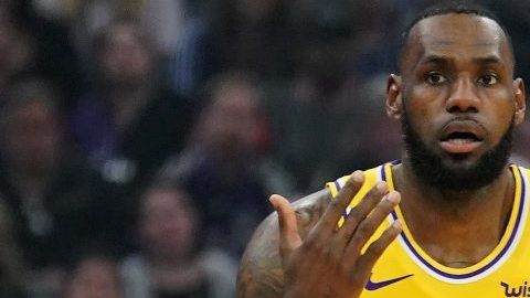 LeBron James, jugador de Los Angeles Lakers está en el puesto 5 de los mejores anotadores de la NBA.