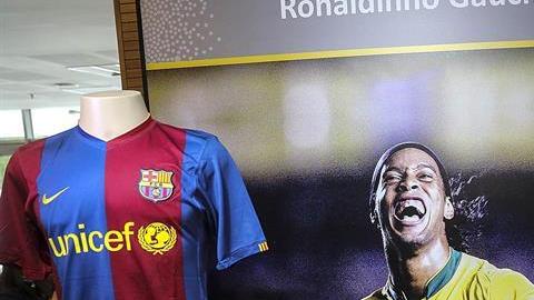 La exposición de Ronaldinho en el estadio Maracaná cuenta con muchos objetos personales