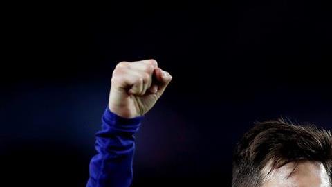 Lionel Messi colaboró con un doblete en el triunfo 5-1 del Barcelona sobre el Lyon