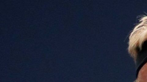 El tenista Nicola Kuhn abandonó el partido ante Mischa Zverev en el Abierto de Miami.