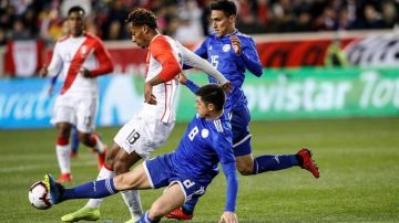 La selección paraguaya se medirá a México con dos importantes bajas