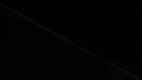 Entrada de un edificio afectado por un apagón en Caracas.