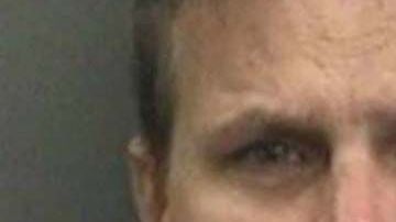 Barket, de 51 años, vivía en Lantana.