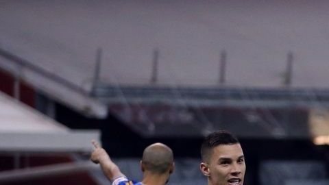 América se impone 3-0 a Tigres en  el estadio Azteca