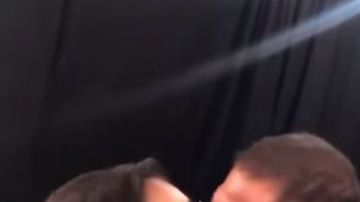 Kubrat Pulev besó a la fuerza a la periodista Jenny Sushe