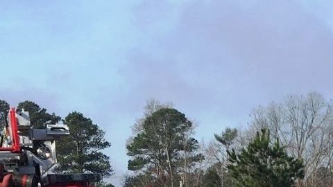 Bomberos en la escena