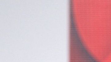 La actriz Christian Bach reacciona a reportes de que está al border de la muerte