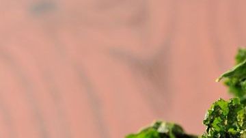 Chips de kale con ajo.