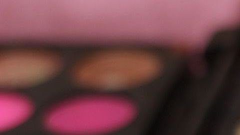 Déjate llevar por el tiempo de uso para saber cuándo desecharlo y así evitar posibles reacciones que le hagan daño a tu piel.