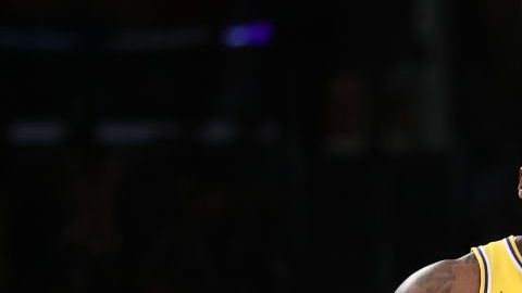 LeBron James no pudo evitar el fracaso de Los Angeles Lakers en la temporada