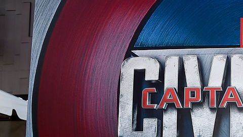 Chris Evans, el actor que interpretó al Capitán América, estaría dispuesto a retirarle su apoyo a Donald Trump