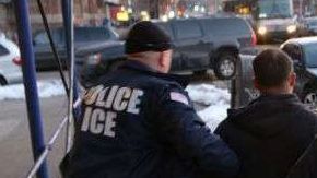 Grupos pro inmigrantes denuncian acoso de ICE