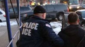 Grupos pro inmigrantes denuncian acoso de ICE