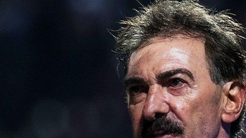 Ricardo Antonio La Volpe se va del América lleno de frustración y resentimiento.