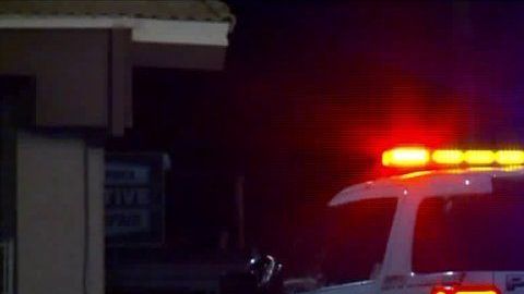 La policía de Kansas en la escena