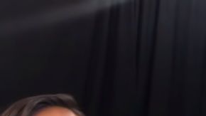 Jenny Sushe y Kubrat Pulev durante la entrevista que terminó en el beso forzado