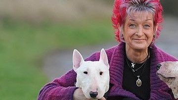 Liz está entregada al 100% a su labor de rescate animal.