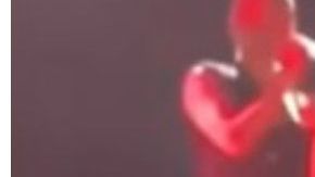 Luis Miguel peleó en pleno concierto.