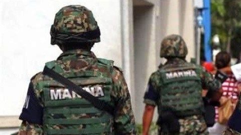 Elementos de la Marina mexicana.