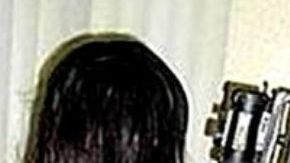 Mujeres sicario de "El Cártel de las Flacas" posan con sus armas