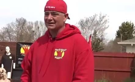 Jason Windus reside en la ciudad californiana de Santa Rosa.