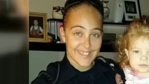 La madre tenía una relación con su supervisor.