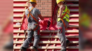 Estas profesiones tienen condiciones que ponen en peligro constante a los trabajadores.