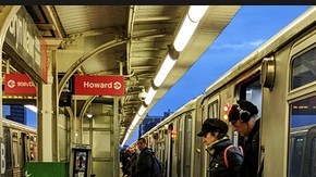 ulius Hope, residente del vecindario de Englewood, supuestamente se acercó a la mujer de 25 años en un tren cerca de la estación de Addison en Lakeview.