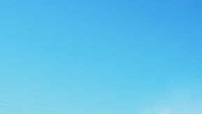 La gente acude a este sitio para arrojar una moneda, esperando que se cumplan sus sueños.