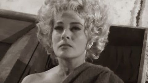 Silvia Pinal en Simón del Desierto.