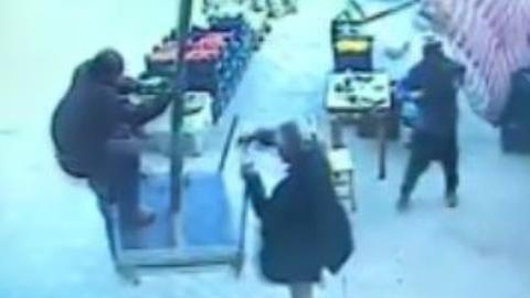 Según el Daily Sabah el hombre resultó ileso.