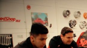 Los chilangos que arreglan un Jaguar MX1 en su primer episodio