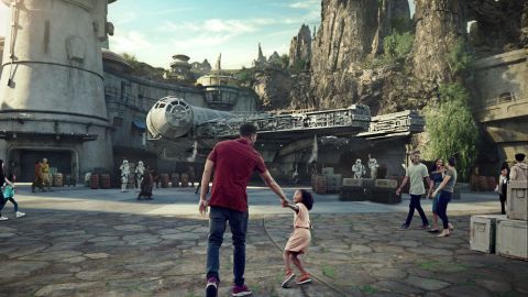 Star Wars: Galaxy’ s Edge es la nueva atracción de los parques de Disney.