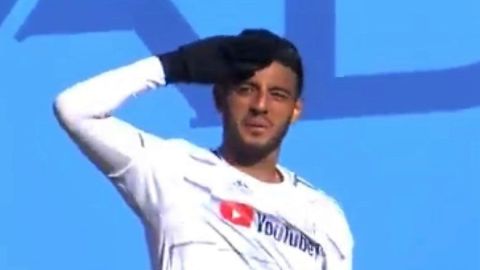 El mexicano Carlos Vela hizo un doblete ante el NYCFC.