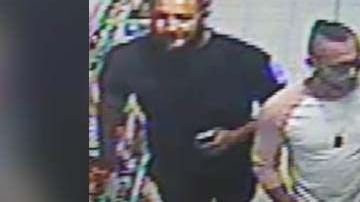 El padre del menor y otros cinco individuos resultaron convictos por el ataque en Inglaterra.