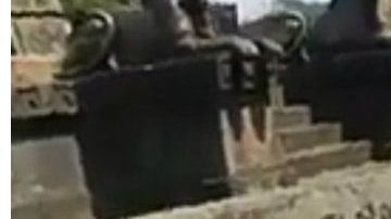 Laura Zapata contra AMLO.