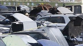 10/30/15 /SUN VALLEY/From doors, radiators, starters or hard-to-get auto parts could be found at U Pick Parts in Sun Valley. For more than a half-century U Pick Parts has served San Fernando Valley residents and Hollywood filmmakers. The landmark will be closing its doors Jan. 1 2016. (Photo by Aurelia Ventura/La Opinion)