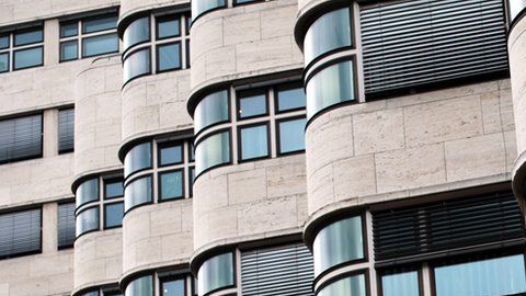 106320853_gettyimages-93115005