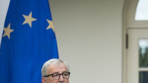 El gobierno de Trump impuso aranceles a exportaciones de acero y aluminio de la UE,