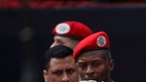 Maduro también pidió a la milicia que se dedique a la producción de alimentos en la agricultura.