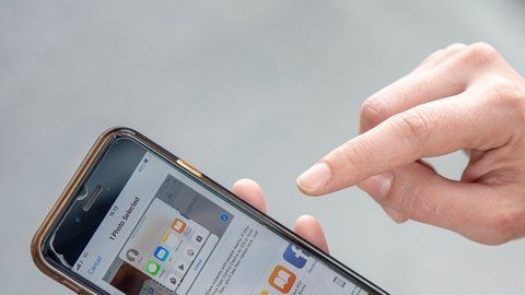 Muchas mujeres no denuncian el 'cyberflashing'.