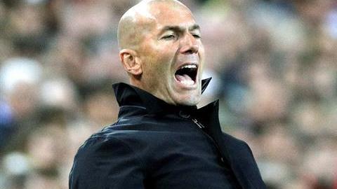 Zinedine Zidane sufrió la primera derrota como técnico del Real Madrid en su segunda etapa