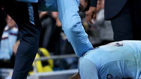 Fernandinho se lamenta tras eliminación del Manchester City de la Champions League