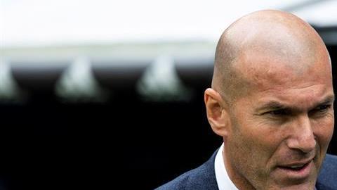 Zinedine Zidane asegura que el primer compromiso del Real Madrid será ganar La Liga