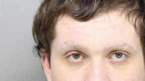 Brian Rini de 23 años es acusado de hacer declaraciones falsas a las autoridades federales